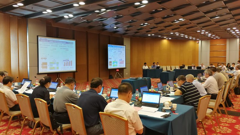 滚珠丝杠螺母类型解析：分类与选型要点
